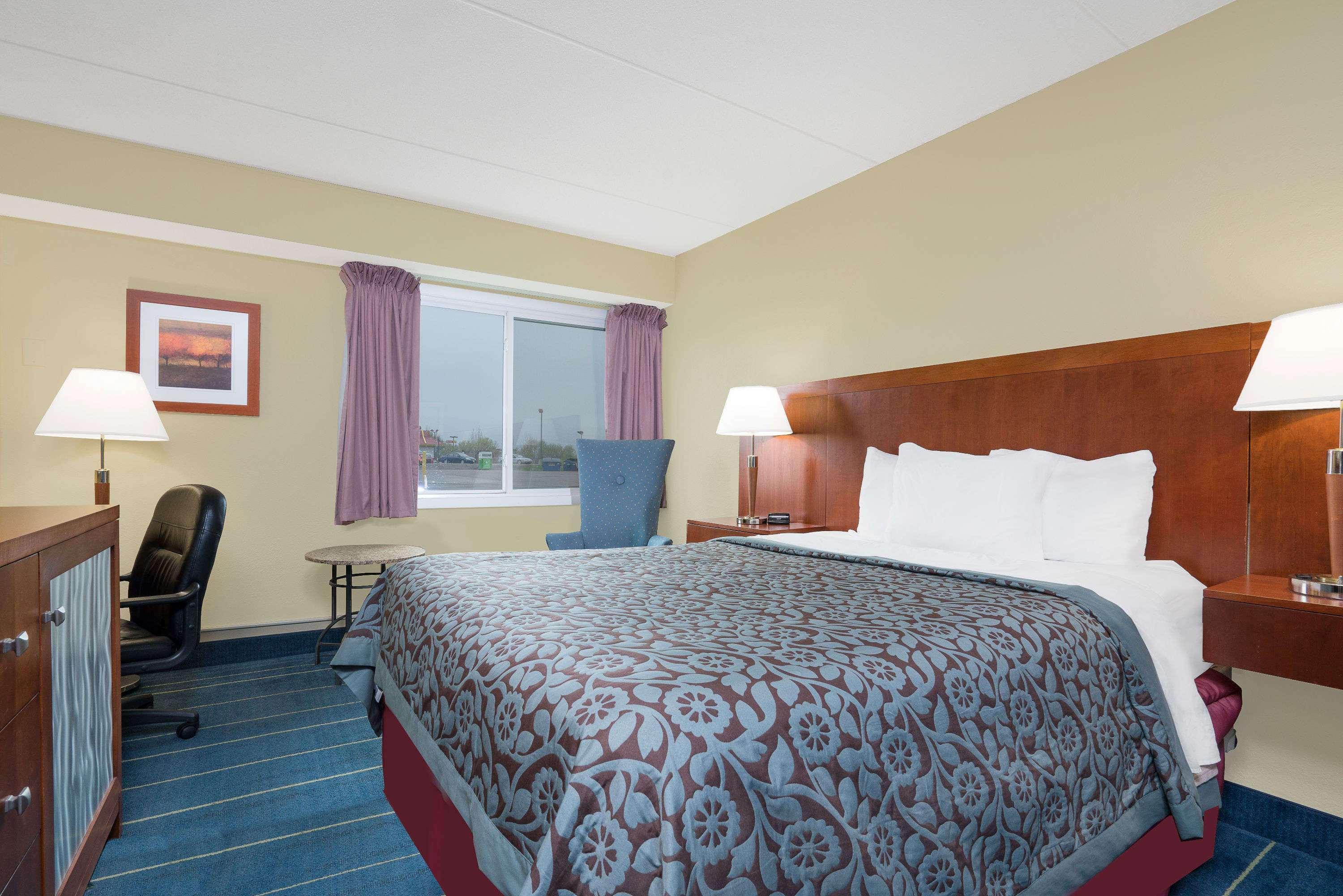 Days Inn By Wyndham Alexandria Mn Eksteriør billede