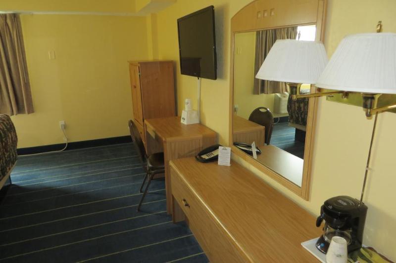 Days Inn By Wyndham Alexandria Mn Eksteriør billede