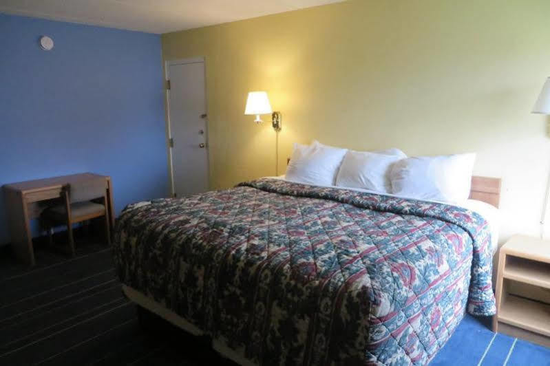 Days Inn By Wyndham Alexandria Mn Eksteriør billede